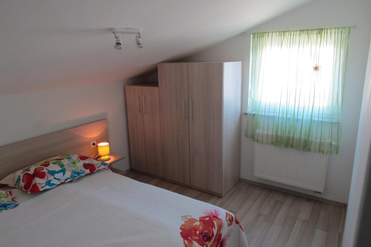 Apartment Morozin Đảo Krk Ngoại thất bức ảnh
